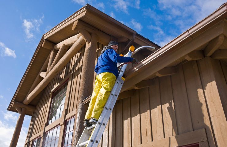 Professional Gutter Cleaning in Naperville, IL