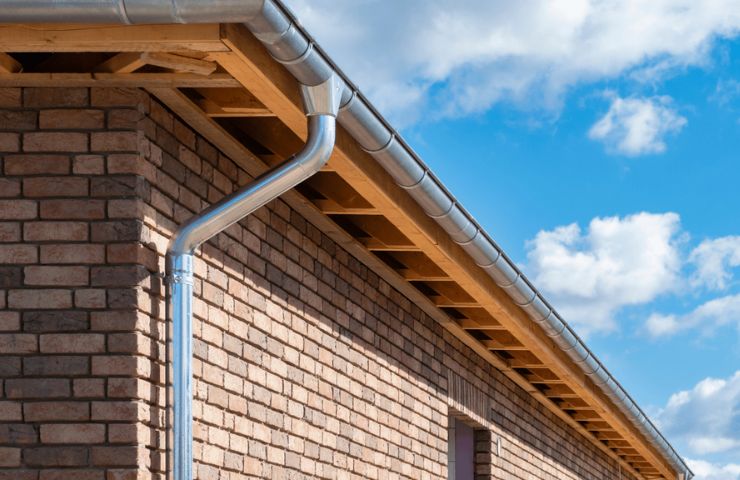 Professional Seamless Gutter Installation in Naperville, IL